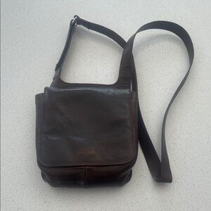 Stone Ridge Brown Distressed Leather Vintage Crossbody Bag Purse